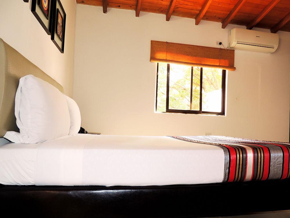 קוקוטה Hotel Quinta Avenida מראה חיצוני תמונה