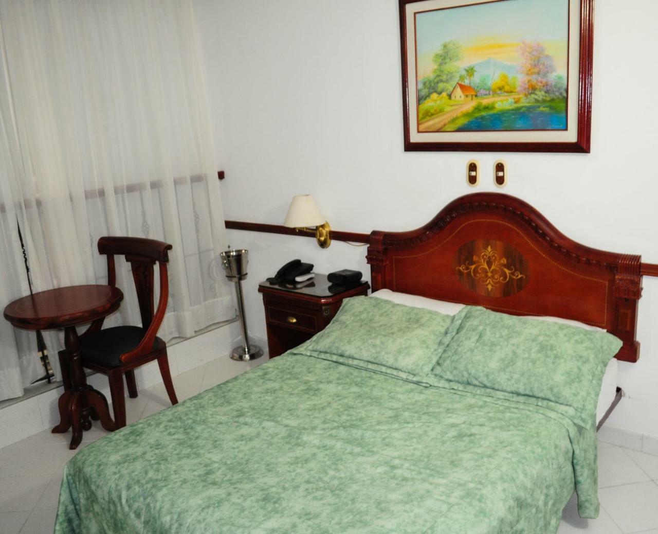 קוקוטה Hotel Quinta Avenida מראה חיצוני תמונה